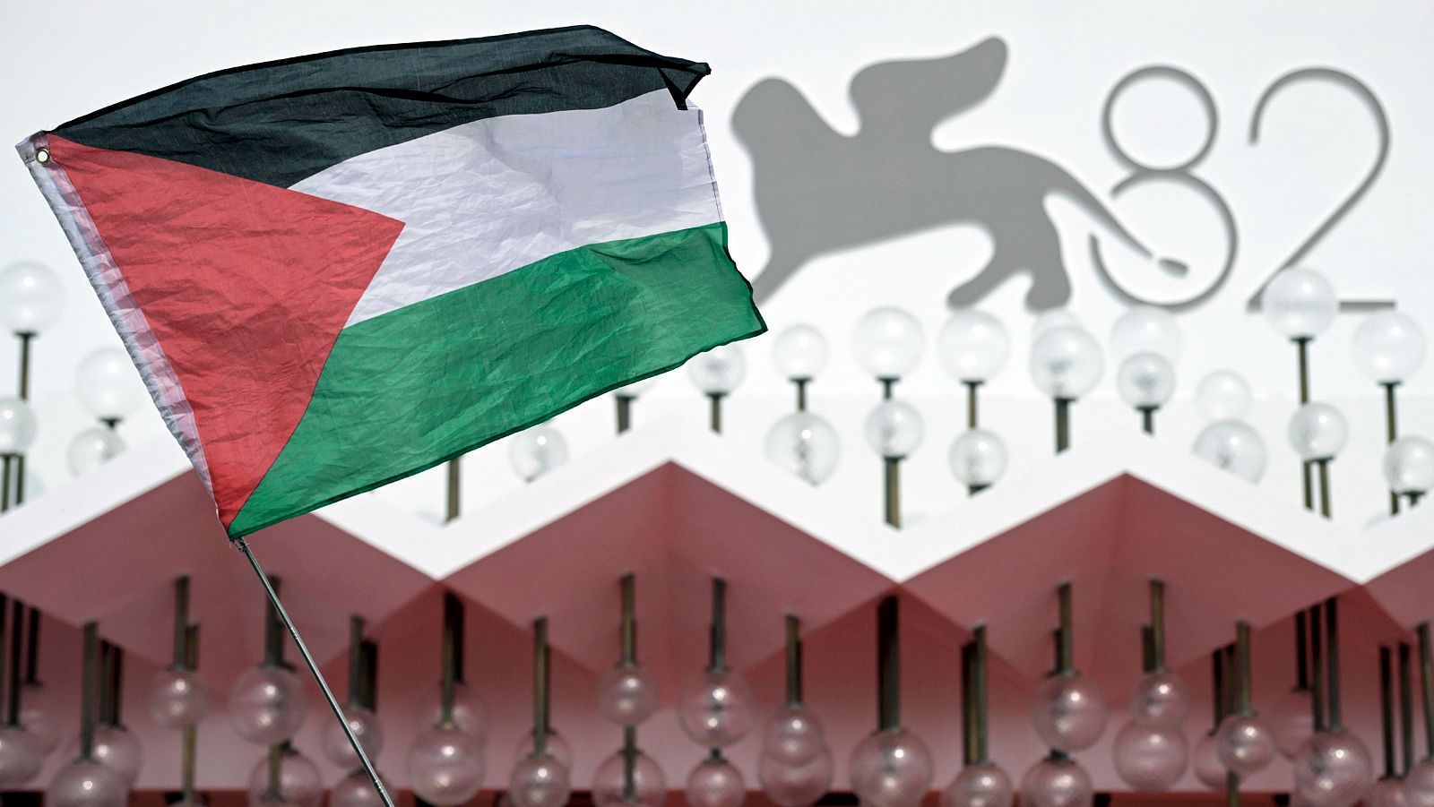 Carta abierta contra el genocidio en Palestina dirigida al festival de Venecia