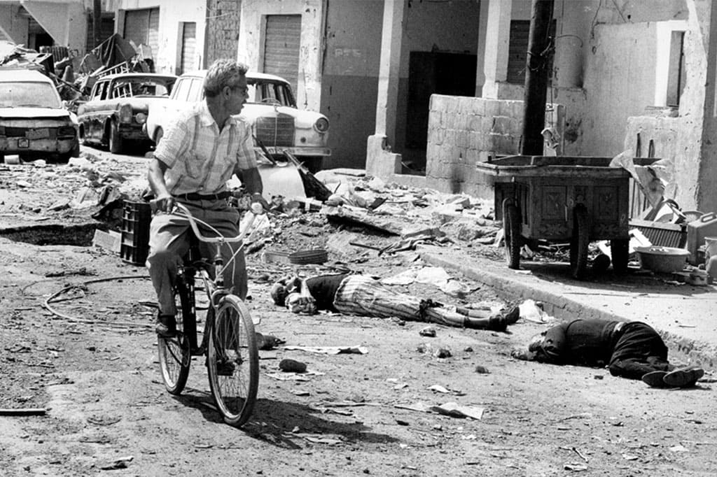 Imágenes de la masacre de Sabra / Carta abierta por Palestina